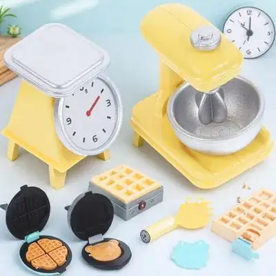 1Set Mini Baking Kitchen Tool Set Premium Plastic Simulated Toaster Blender Egg Basket for Mini House Decoration Kids Room Scene