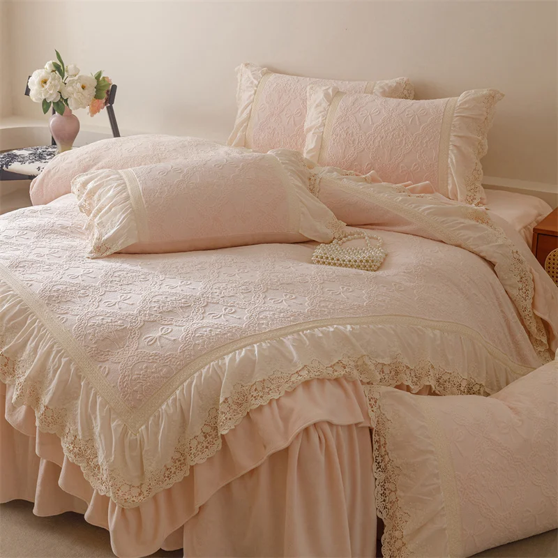 Vintage French Double Layer Lace Ruffles Winter Velvet Bedding Set Plush Carved Velvet Duvet Cover Bed Skirt Pillowcases 4Pcs