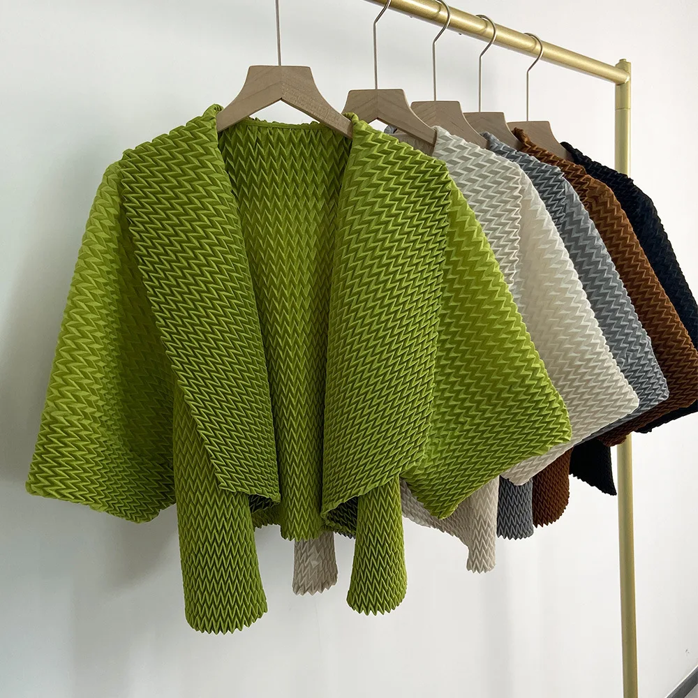  Unique Women's Outerwear Spring Autumn Three-dimensional Pleat Design Loose Open Cardigan Top Polyester Fabric