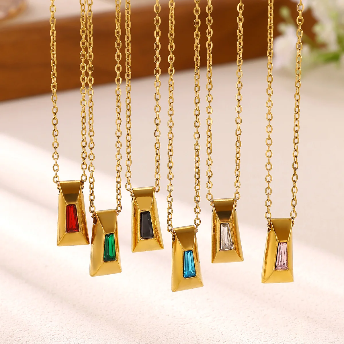 Vintage Geometric Trapezoid Pendant Necklace Gold Color Stainless Steel Green CZ Stone Dainty Necklaces for Women Party Gift