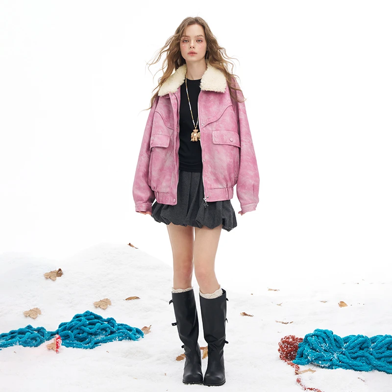Elfsack 2025 inverno recém chegados y2k brilhante sólido ombre efeito lapela de pelúcia jaqueta de couro falso para mulher