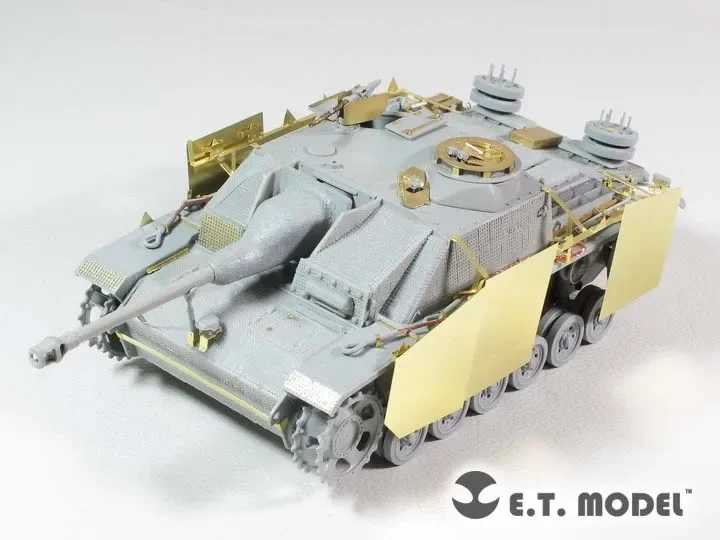 ET Model Photo Etched Part E35-226 1/35  StuG.III Ausf.G Basic (Late version)  For DRAGON Smart Kit (No Tank)