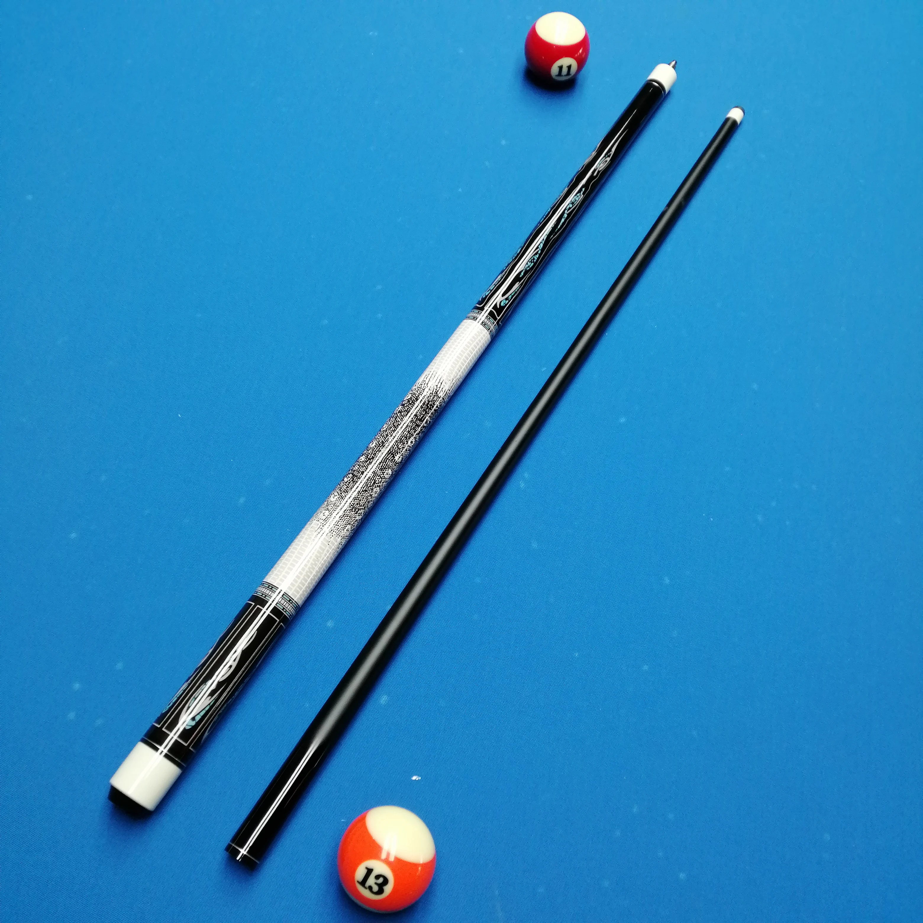 

Premium 12.5mm billiards club, made of carefully selected wooden fiber, designed specifically for players of all levels