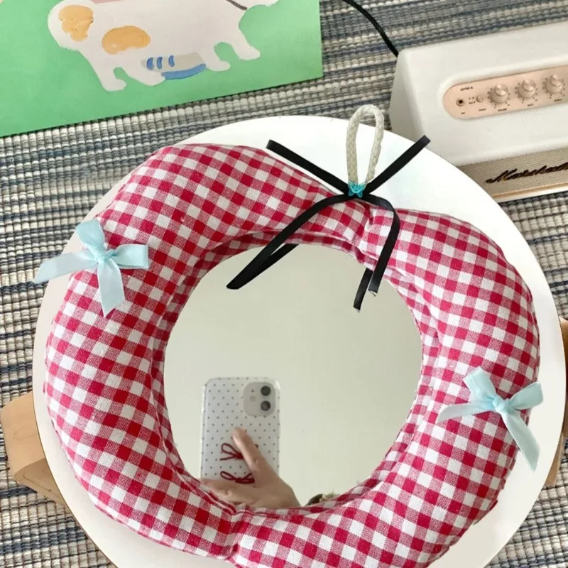 Apple Mirror Cute Decorative Mirrors Modern Aesthetic Bedroom Mirror Irregular Luxury Elegant Interior Mirrors Room Decoration