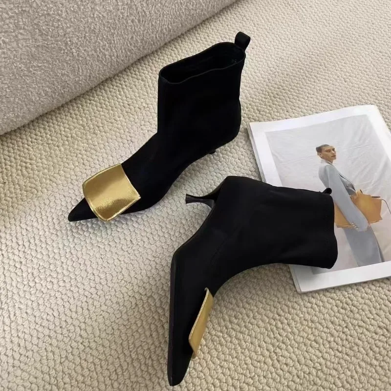 

Размер 35–40, пикантная обувь, женские черные сексуальные ботильоны на высоком каблуке на среднем каблуке с острым носком, осенние модельные туфли