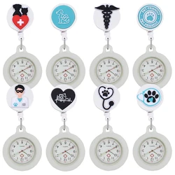 Yijia-Desenhos animados retrátil emblema e Reel Pocket relógios com Silicone Case, Pet, Hospital, Enfermeira, Médico, Animal, Veterinário