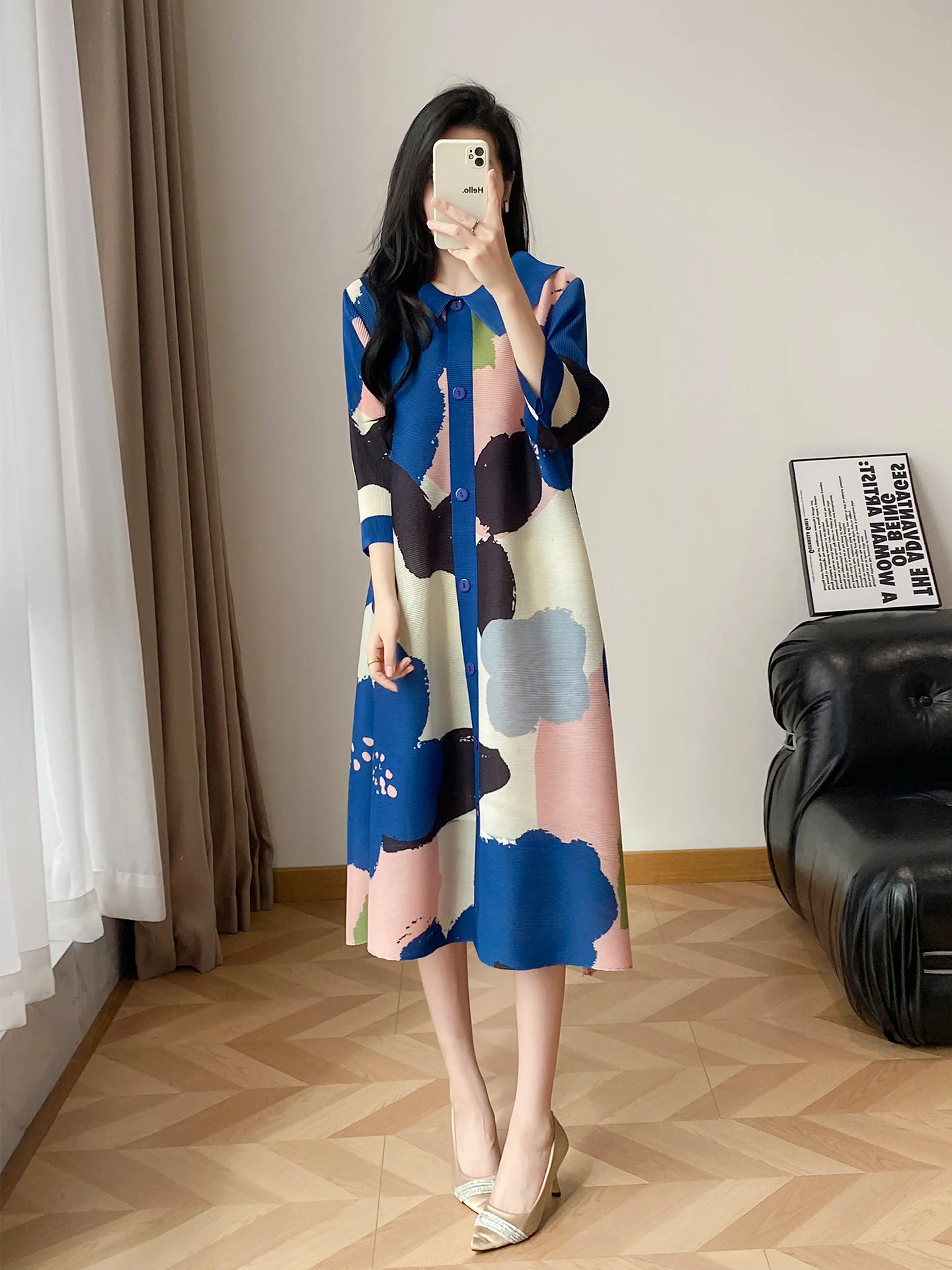 

Новое женское платье-рубашка миди с цветочным принтом, плиссированное, с отложным воротником, визуально стройнящее, омолаживающее, в китайском стиле, с высокой эластичностью