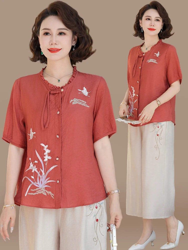 

Новый китайский летний комплект из хлопка и льна с коротким рукавом для женщин среднего возраста: модный и элегантный комплект из двух предметов