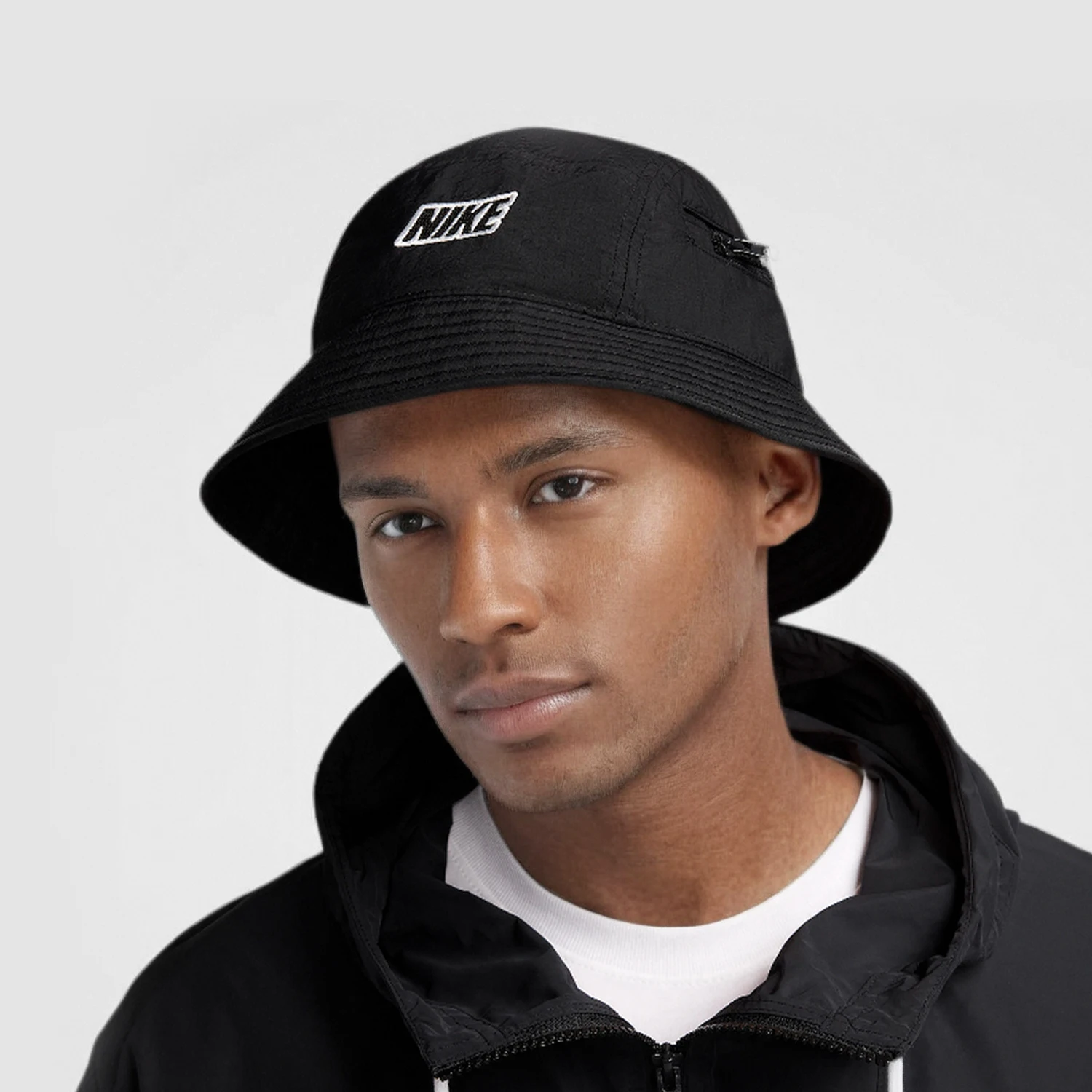 Nike Authentic Season's New Sombrero de pescador deportivo con protección solar para hombre y mujer FQ3277-010