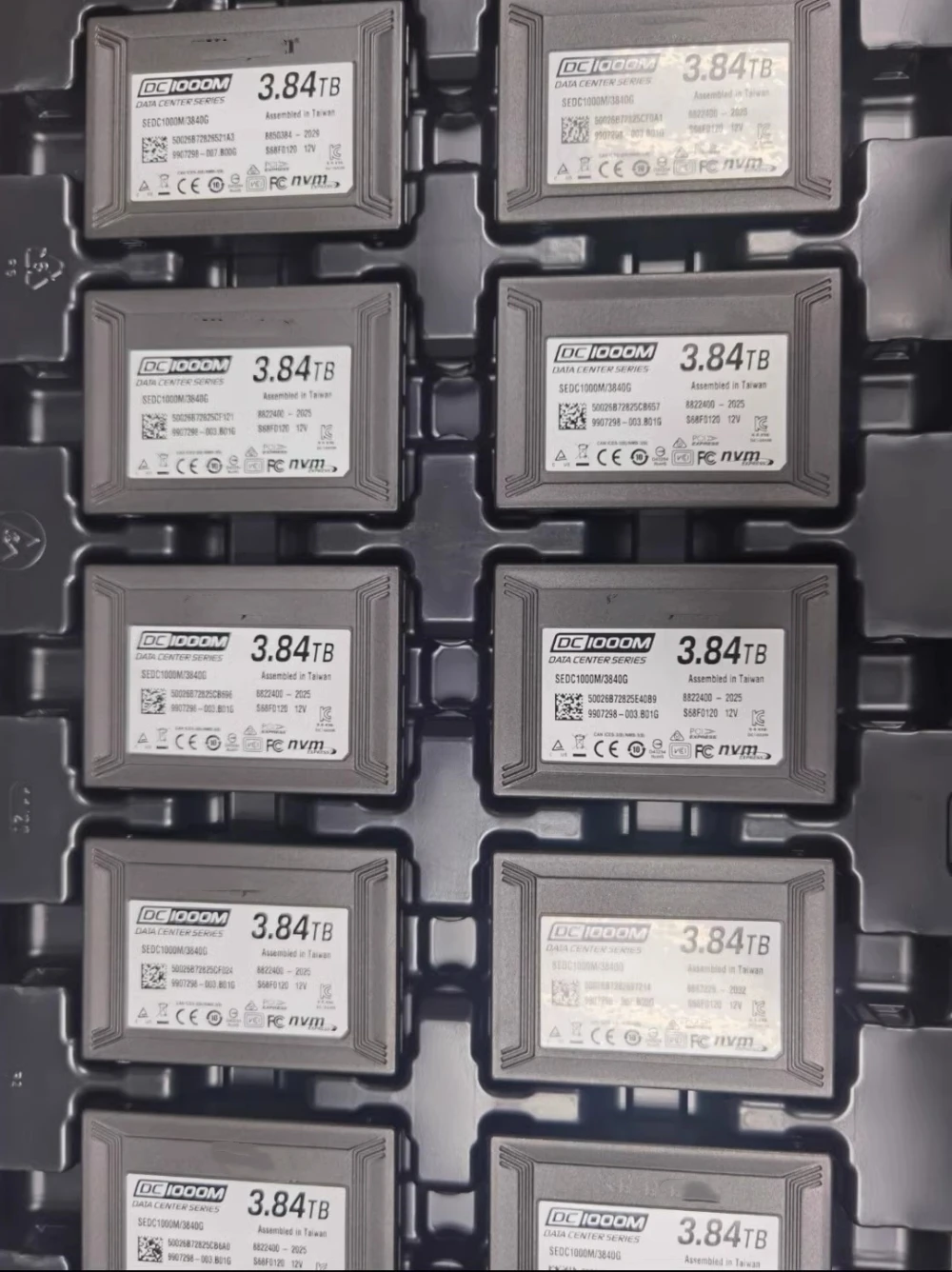 Brand New Original SEDC1000M 960G 1.92T 3.84T U2 PCle NVMe Gen3 x4 3D TCL SSD DC1000M For Kingston