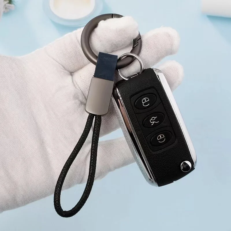 Trendy Unisex Leather Rope Keychain Black Silver Color Metal Key Ring Couple Keyfob Llavero Key Holder Decorative Car Pendant