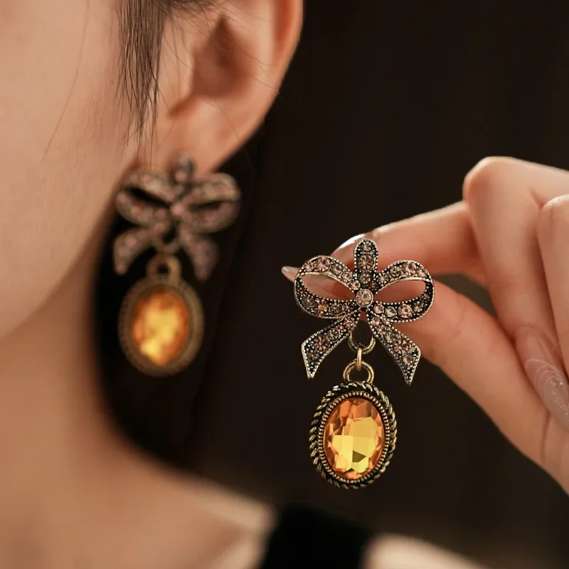 Draweye Rhinestones Bows Earrings for Women Medieval Palaces Style Elegant Jewelry Fashion Vintage Sweet Aretes De Mujer