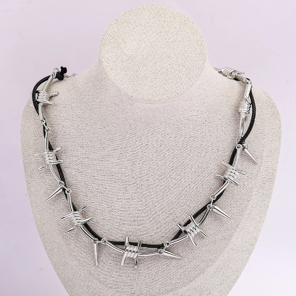 Naszyjnik choker z kolczastym  – Goth Punk Spike Choker recenzja i cena