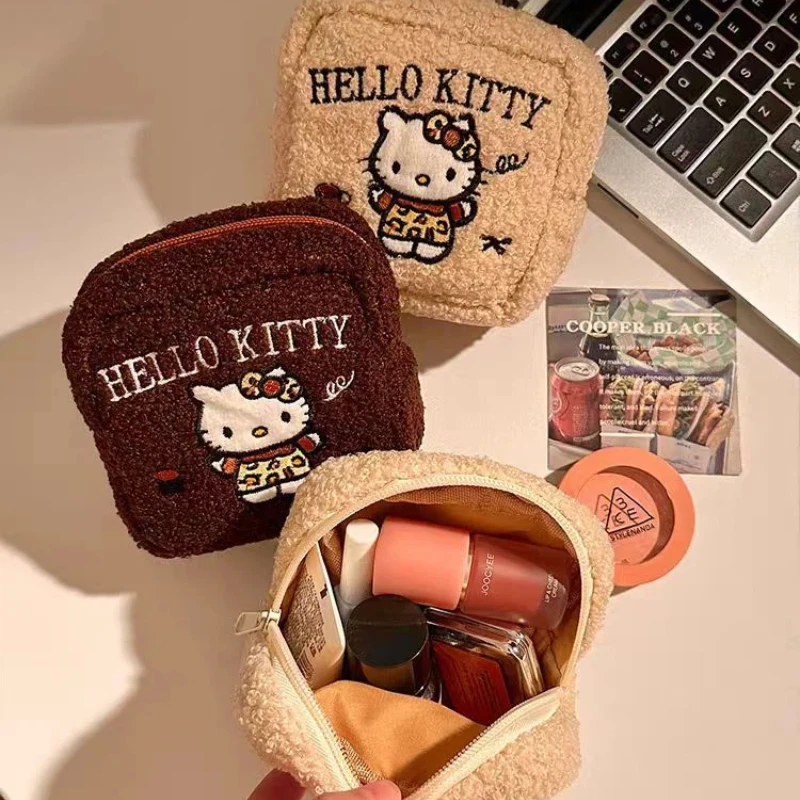 

Cartoon Cute Hello Kitty Large Capacity Plush Makeup Bag Sanrio Wallet Embroidery Portable Storage Bag Fashion Birthday Gift Toy