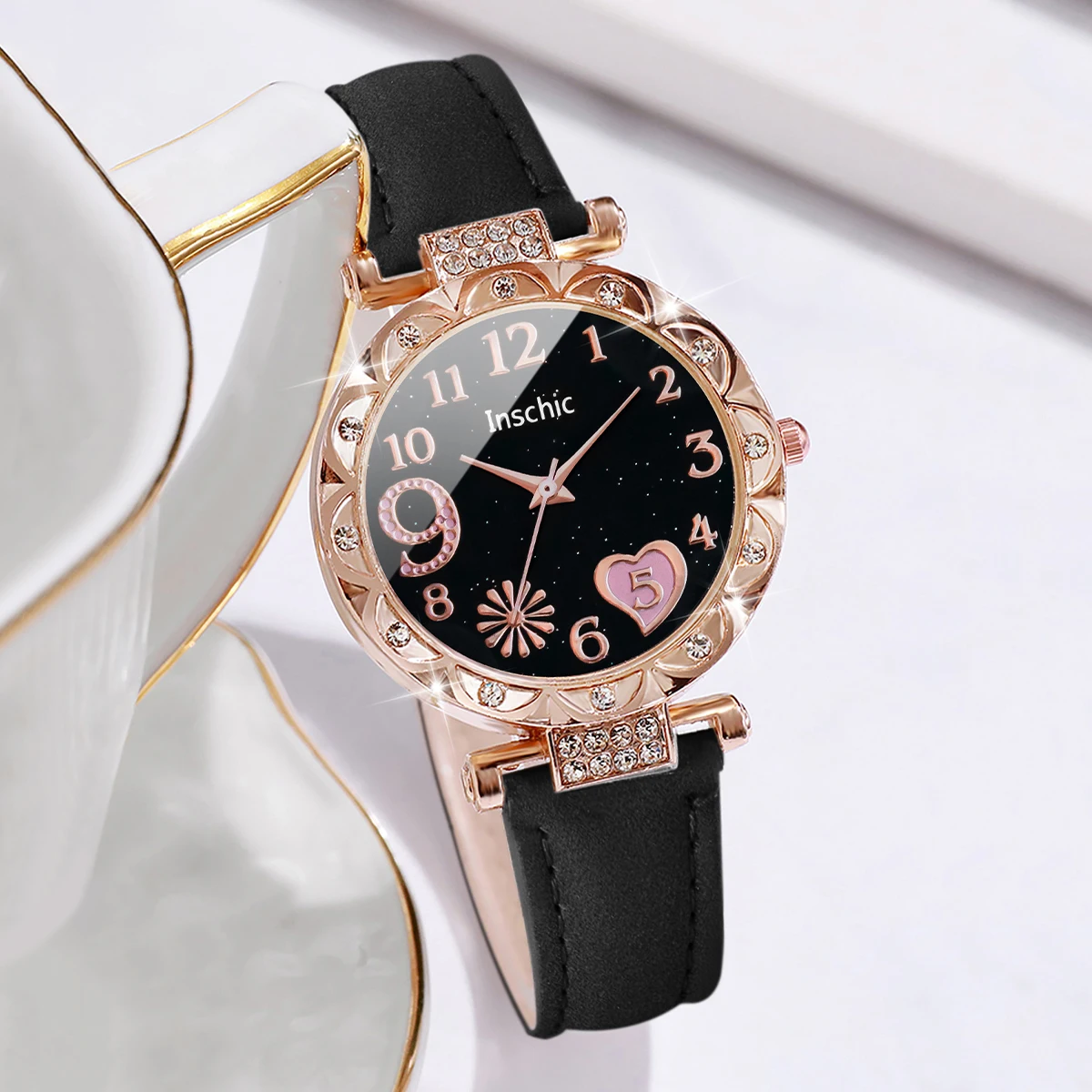 6PCS Women\'s Watch Fashion Heart Dial Leather Band Quartz Watches Rhinestone Jewelry Set（Without Box）