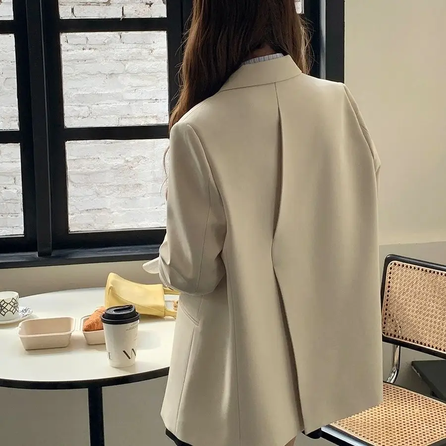 

Women's Blazer With A Notched Lapel, Spring And Autumn, Unique Design, Korean Style, Back Slit, Versatile Casual Jacket, Trendy