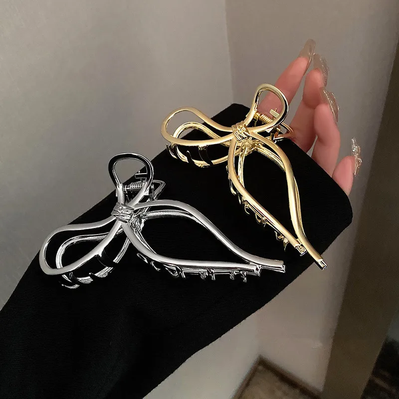 

Elegant Bow Metal Hair Claw Clips For Women Gold Silver Versatile Grab Clip Korean Girls Hollow Hairpin Fashion Hair Accessories