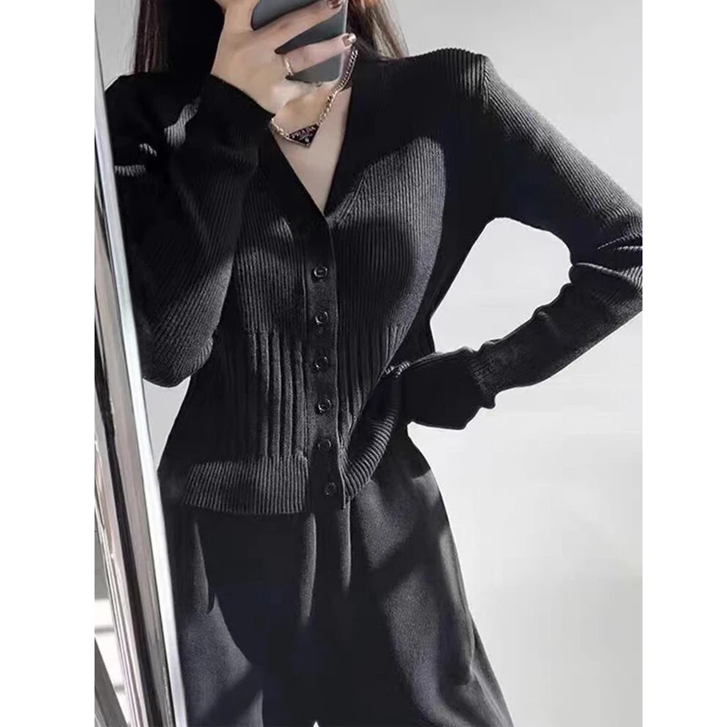 Clothes for Women 2024 Korean Fashion Elegant Single Breasted Knitted Cardigan Y2k Female Casual V Neck Long Sleeve Slim Sweater