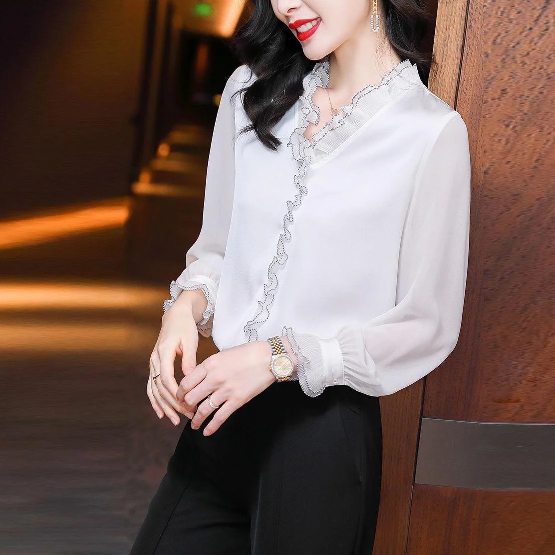 Chiffon Long sleeved Early Spring and Autumn White Shirt Top Women's New Fashionable and Fashionable Spring and Autumn Standing