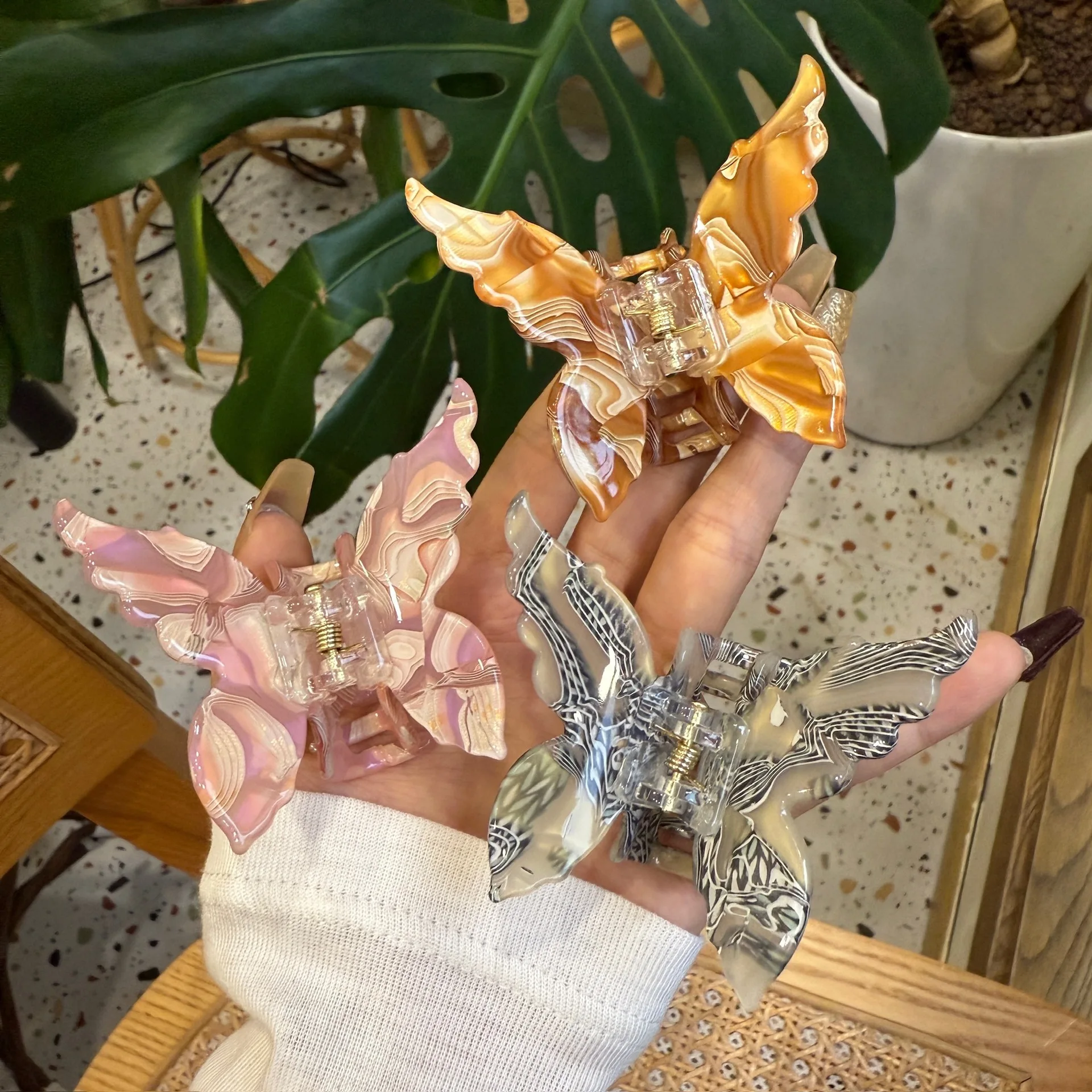 New Marble Texture Butterfly Oversize Acetate Hair Clip Claw New Creative No Slip Fixed Barrettes Ponytail Hair Accessories Tool