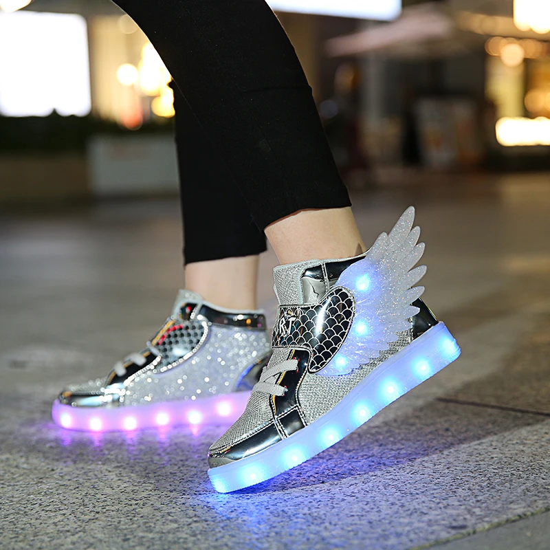 High Quality Children Luminous Glowing Wings Sneakers Black Pink LED Light Skate Shoes Kids Sport Shoes Boys Girls USB Charging