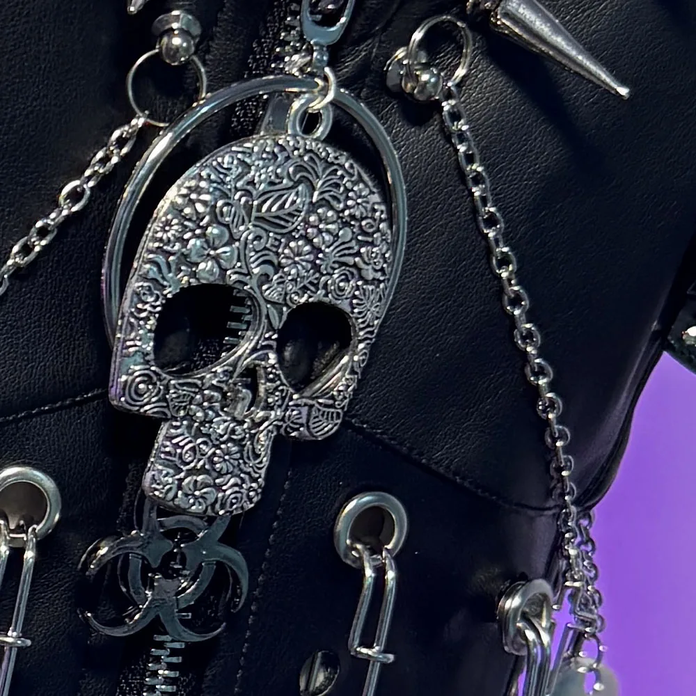 Chain Goth Gothic Skull Grunge E-Girls Punk Rock Harajuku Emo Spike Studded Rivet Club Wear Cross Y2K Halter Camisole TOPS