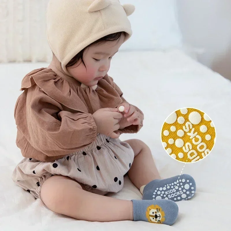 New Winter Spring Anti Slip Baby Socks Cute Cartoon Animal Letter Print Toddler Kids Floor Sock Rubber Soles Baby Boy Girl Socks