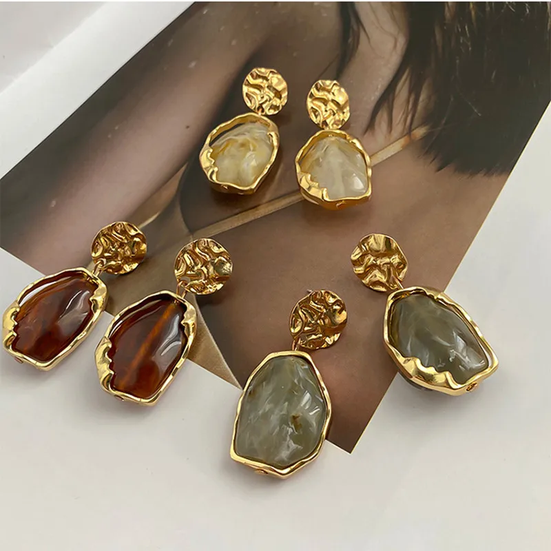 New Fashion Earrings Zircon Square Stone Earrings Vintage Gold Color Small Earrings for Women Jewelry Accessories