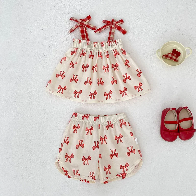 

Новый летний комплект одежды для девочек 0-4 лет: хлопковый жилет без рукавов с принтом + шорты-панталоны, костюм для малышей