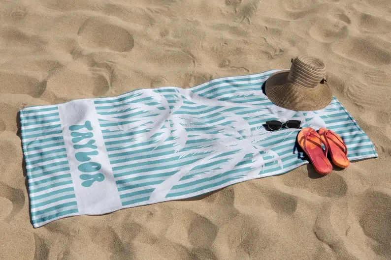 Personalisierte Strandtücher, Palme, gestreift, für Mädchen, Ausflug, individuelles Strandtuch mit Namen, Kinderbecken, Party-Handtuch, Familienurlaub – Detail 5