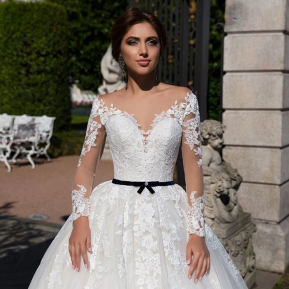 

Charming Ivory Wedding Dresses with Black Belt Full Sleeve Bridal Gowns Sweetheart Sweep Train Vestido de novia