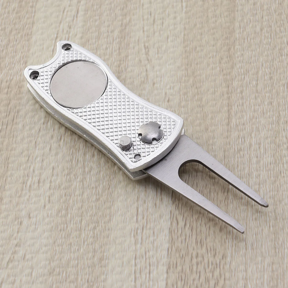 

Ball Divot Tool Foldable Stainless Steel Aluminum Pitch Fork Golf Divot Repair Tool Ball Marker Portable Silver