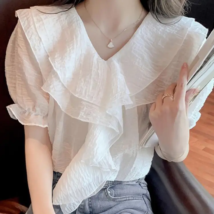 เสื้อเชิ้ตแขนพัฟนัวเนียแสนหวาน