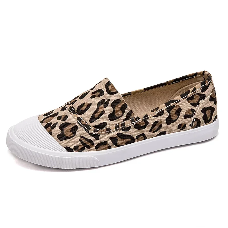 New Canvas Shoes Women Fashion Sneakers Low-Top Slip-On Leopard Casual Shoes Flats Woman Low Cut Student Sneakers Sports Shoes