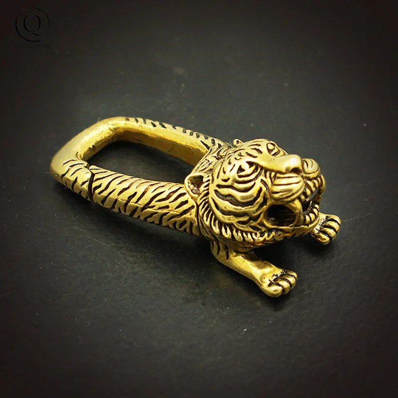 2022 NEW Brass Tiger Head Keychain Antique Craft Key Chains Ring Clasps Keyring Waist Buckle Copper Vintage Car Key Holder