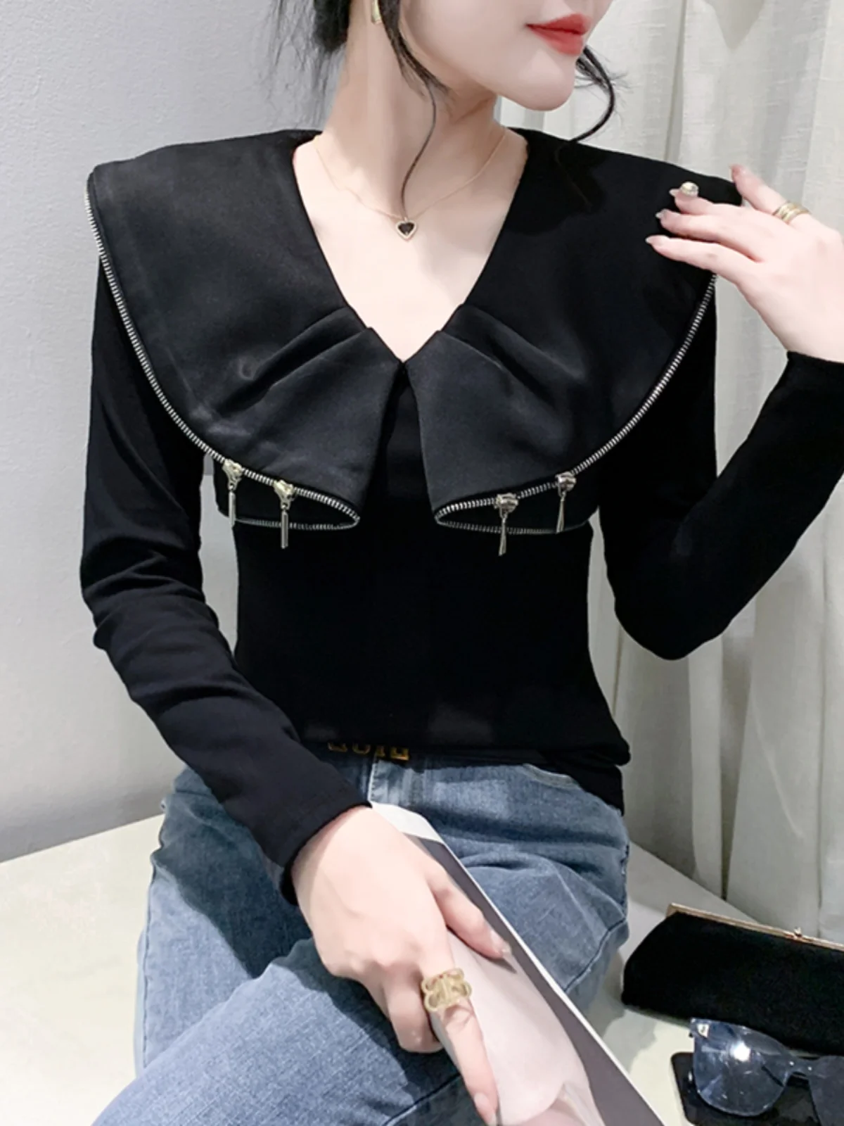 Autumn and Winter New Zipper Turn-Down Collar Cotton T-shirt Women\'s Fashion Patchwork Long Sleeve Slim Tops HF3021