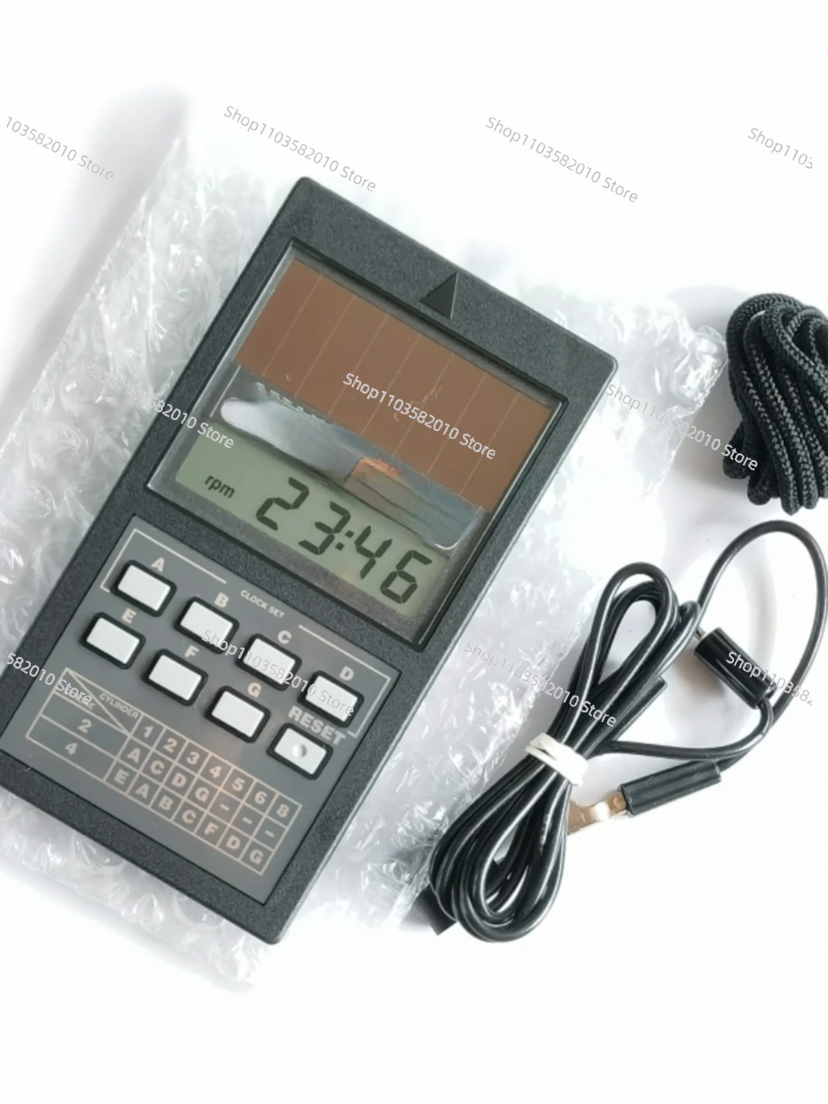 A imported engine tachometer gasoline engine DET-610R measures the rotational speed.