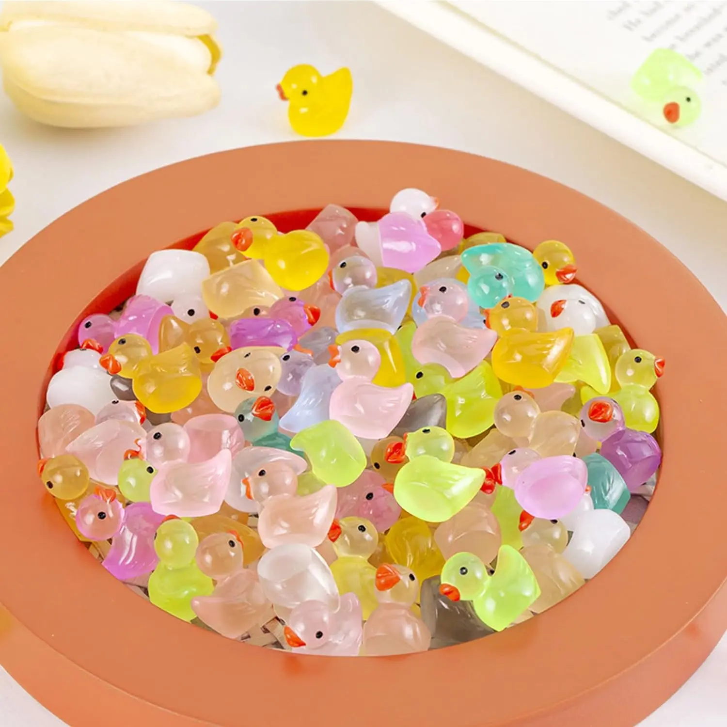 50 buah bebek Mini bebek Resin Mini bercahaya boneka ayam Mini bebek miniatur kecil untuk taman lanskap dekorasi rumah boneka