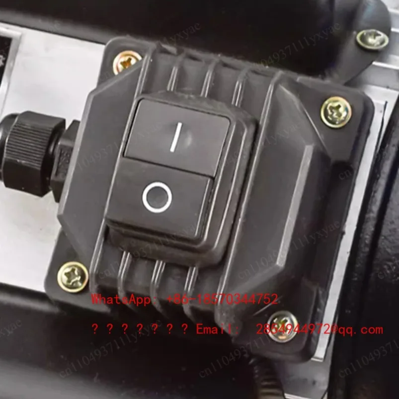 

2026 2XZ-2 Rotary Vane Two-stage Vacuum Pump 2L/S Small Suction Pump Laboratory Suction Vacuum Machine 220V
