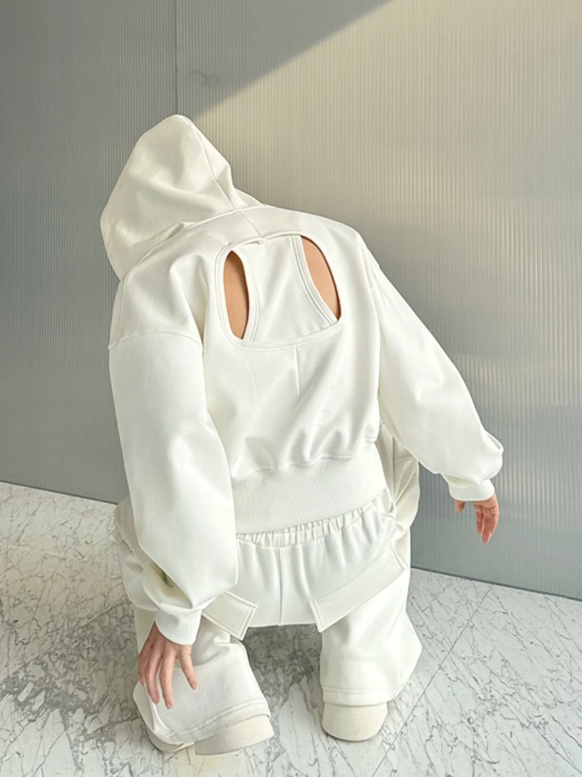 

Spring Season Men's Hoodie Set Ba Hollow out Zipper Design Wide Leg Pants Two Piece Trendy Casual Wear Long Sve Youth