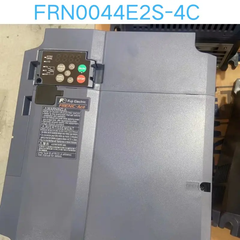 

Second-hand test OK Frequency converter FRN0044E2S-4C