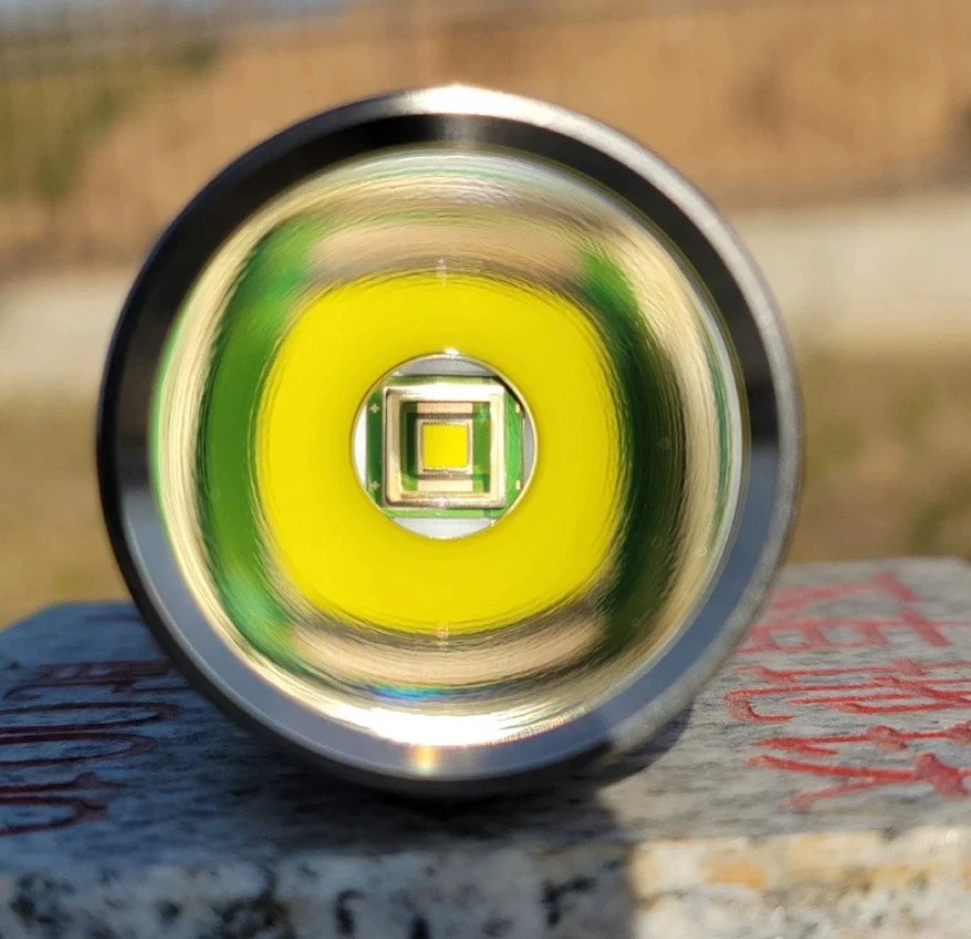 EDC lumintop X9L Titanium Alloy Limited Edition SBT90.2 LED Beads tactical flashlight