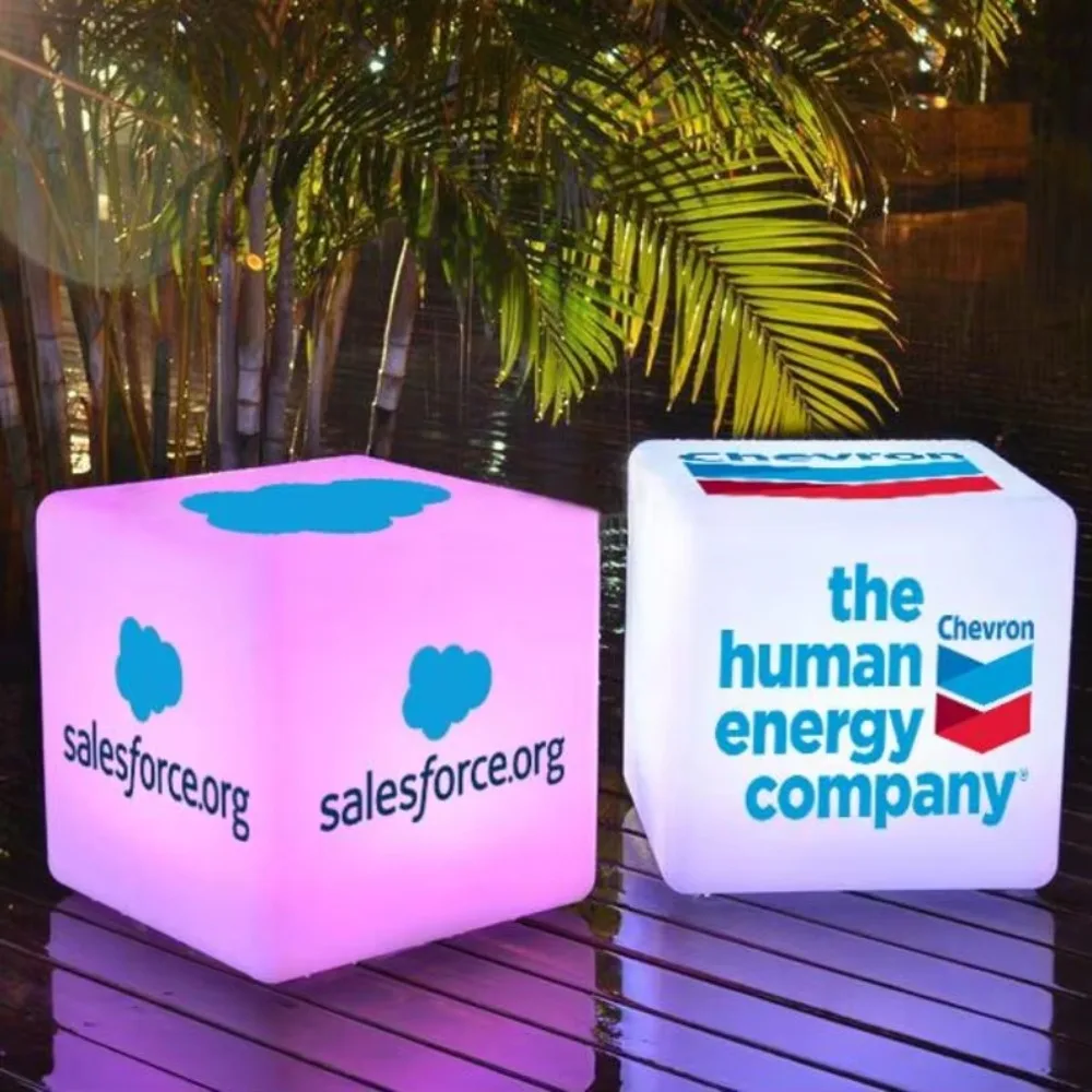 Lighting Emitting Diode Hanging Light Box IP65 Plastic Indoor and Outdoor Christmas Decorations