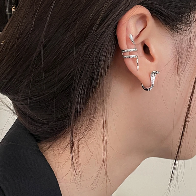 1PCS Hip Hop Punk Gothic Copper Zircon Green Eye Snake Earrings Personality Cool Cobras Hoop Earrings Jewelry For Men Women