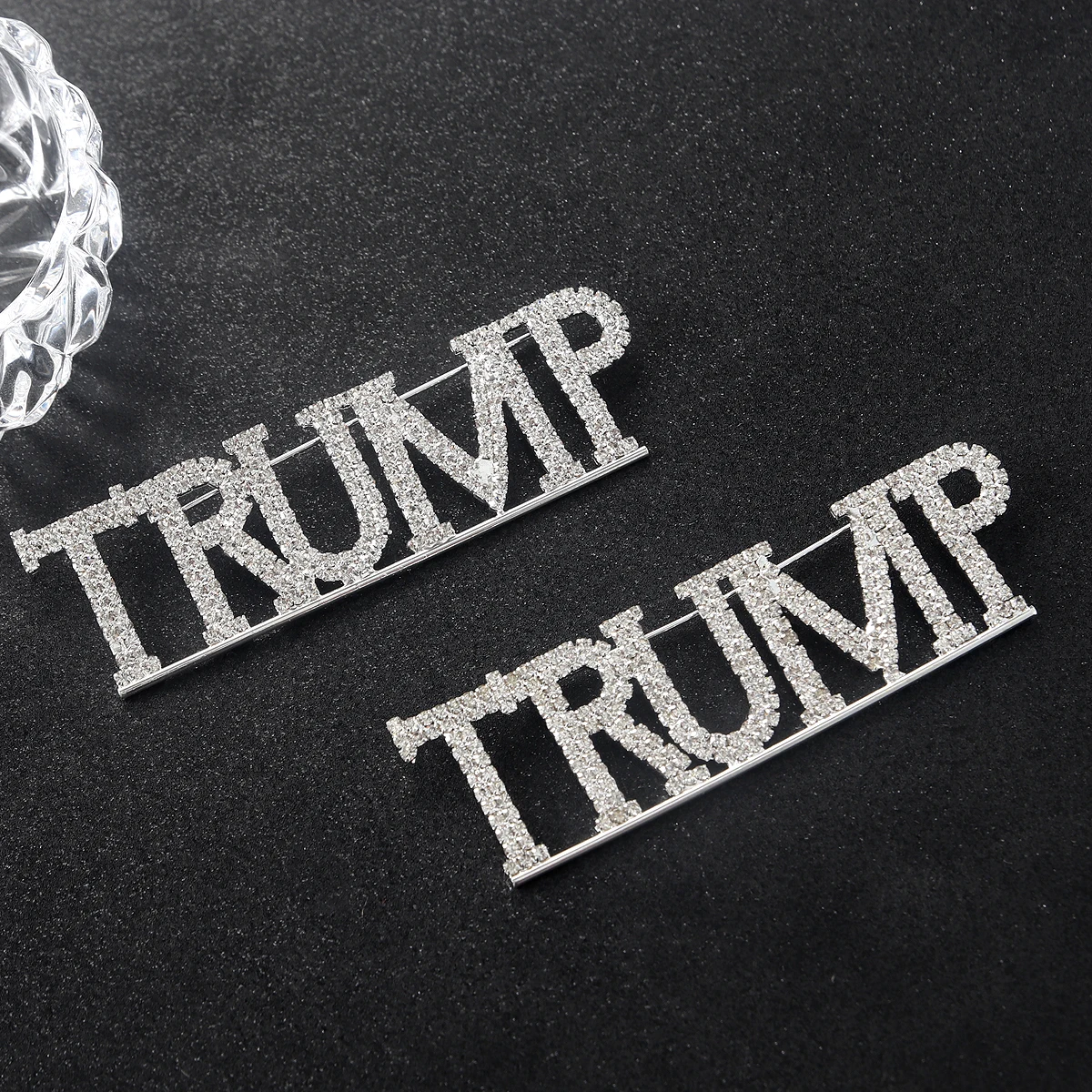 Personalizado Trump Carta Rhinestone broche, camada única, acessórios partido peito, elegante