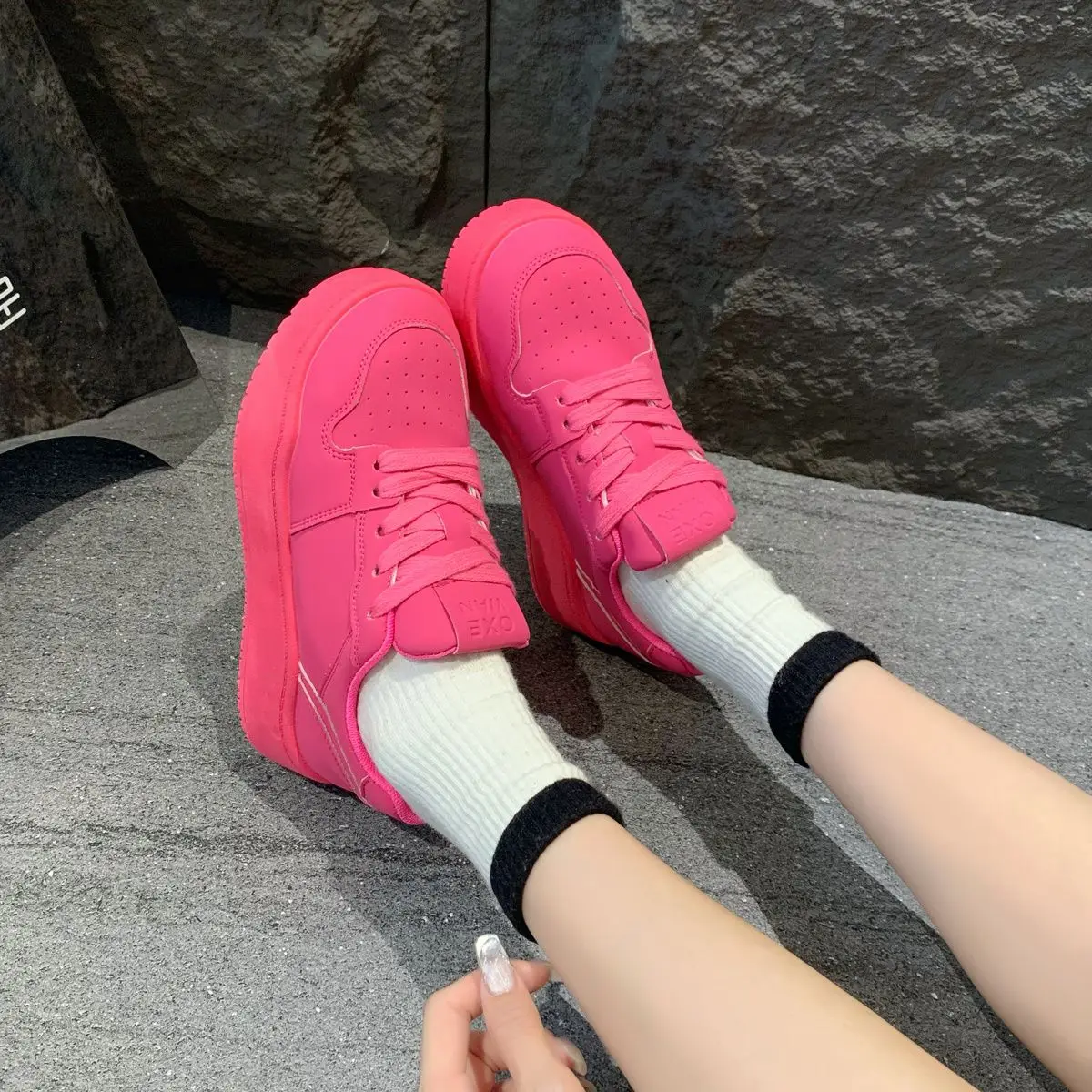 Heldere kleur mode sneakers vrouw nieuwe schoenen 2025, lente platform trainers dames dikke sportschoenen veterschoenen wit