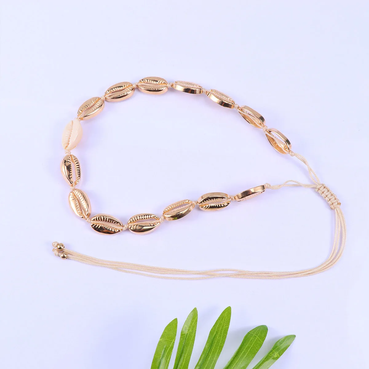 

2pcs Shell Choker Necklace Adjustable Seashell Beach Cord Alloy Jewelry For Women Bracelet Set Daily Wear