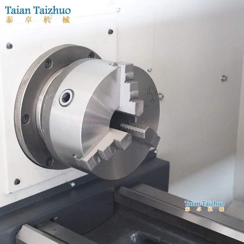 منتج صنع في الصين مخرطة CNC عالية السرعة Ck6136a