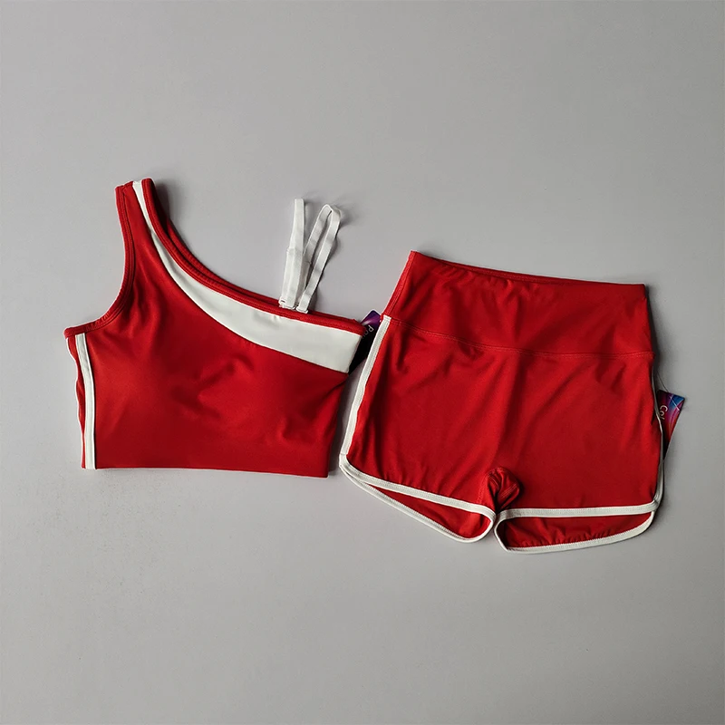 كوب ثابت من قطعة واحدة وأشرطة كتف مزدوجة واحدة للتبديل حمالة صدر رياضية عالية المقاومة للصدمات والجري والتدريب واللياقة البدنية مجموعة شورت