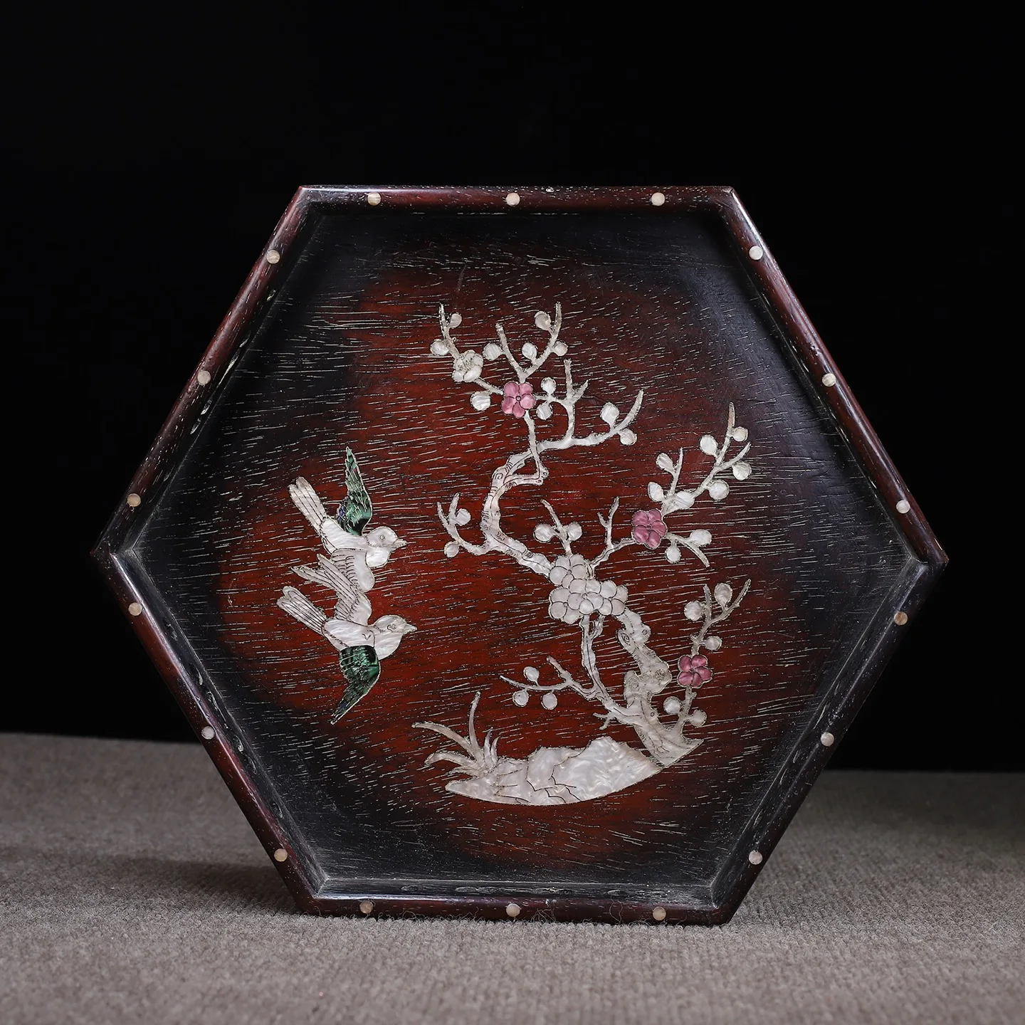 Purple Sandalwood Tea Tray With Inlaid Shells And Hexagonal Hollow Edges 2